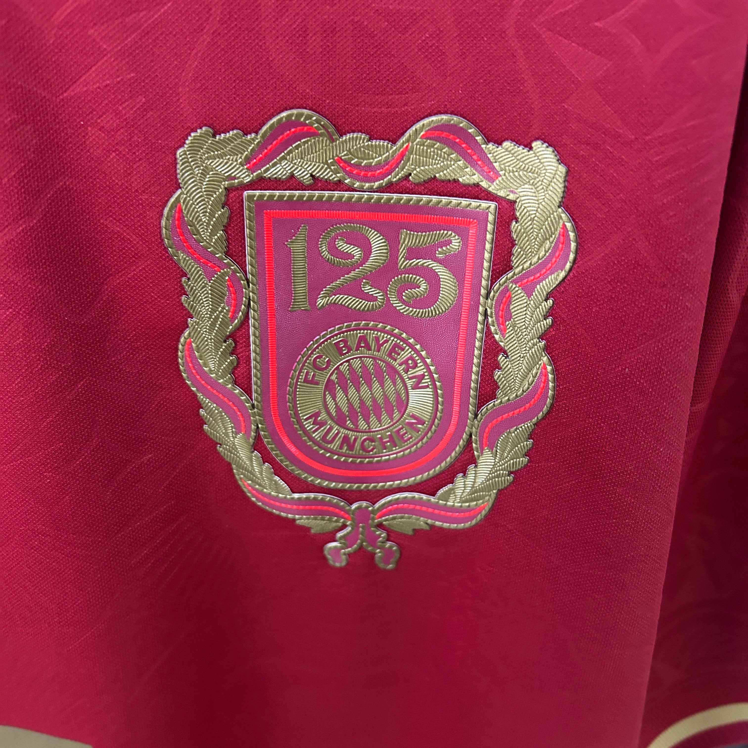 Camisa Bayern Munich 25/26 125th Anniversary