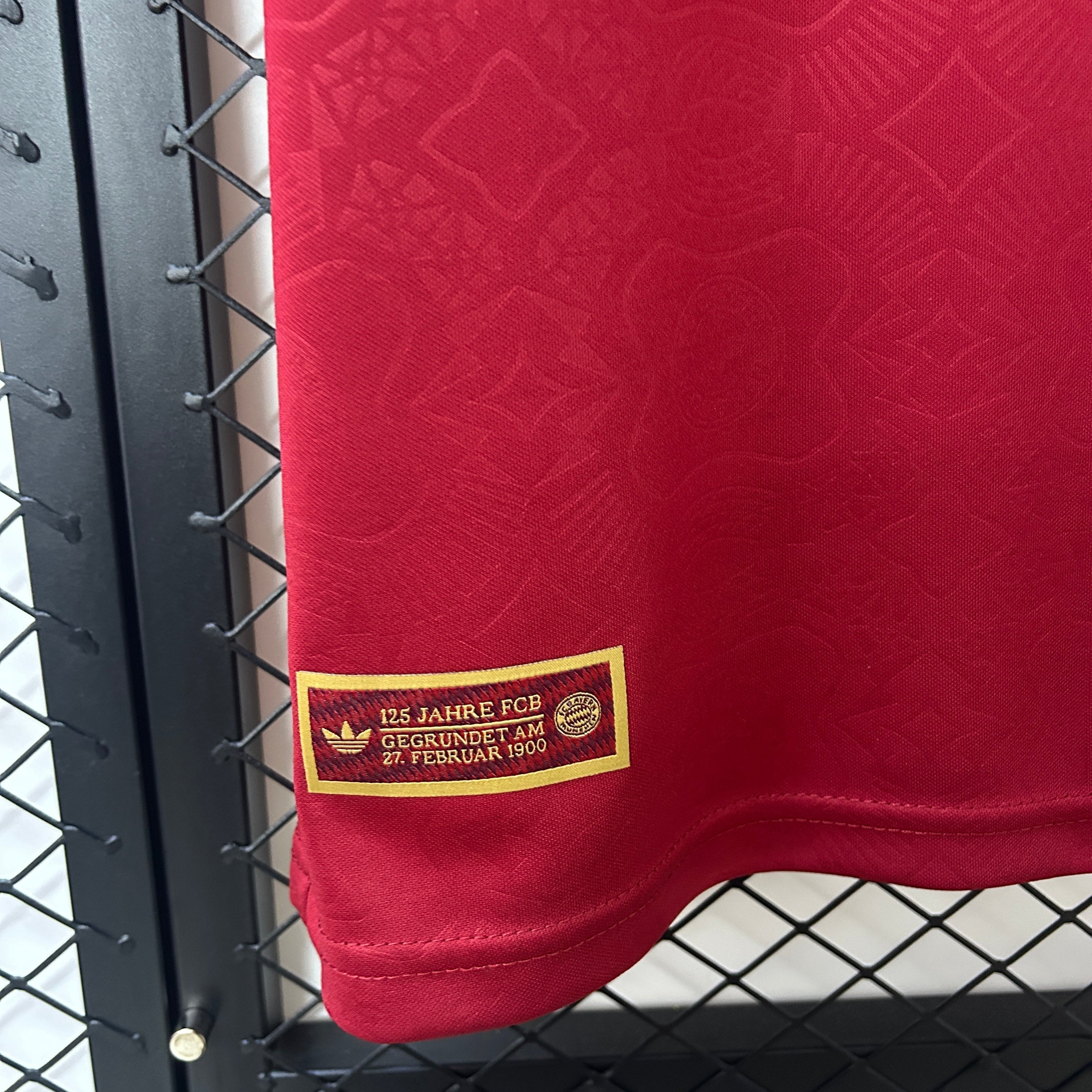 Camisa Bayern Munich 25/26 125th Anniversary