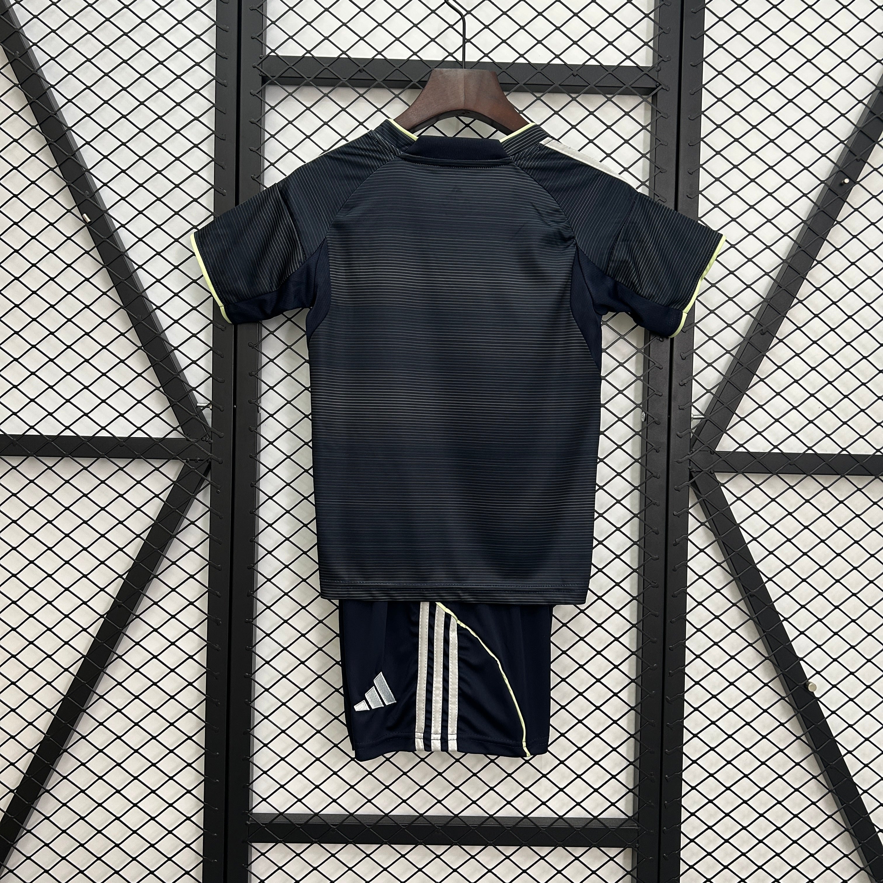 Kids Real Madrid 25/26 Away