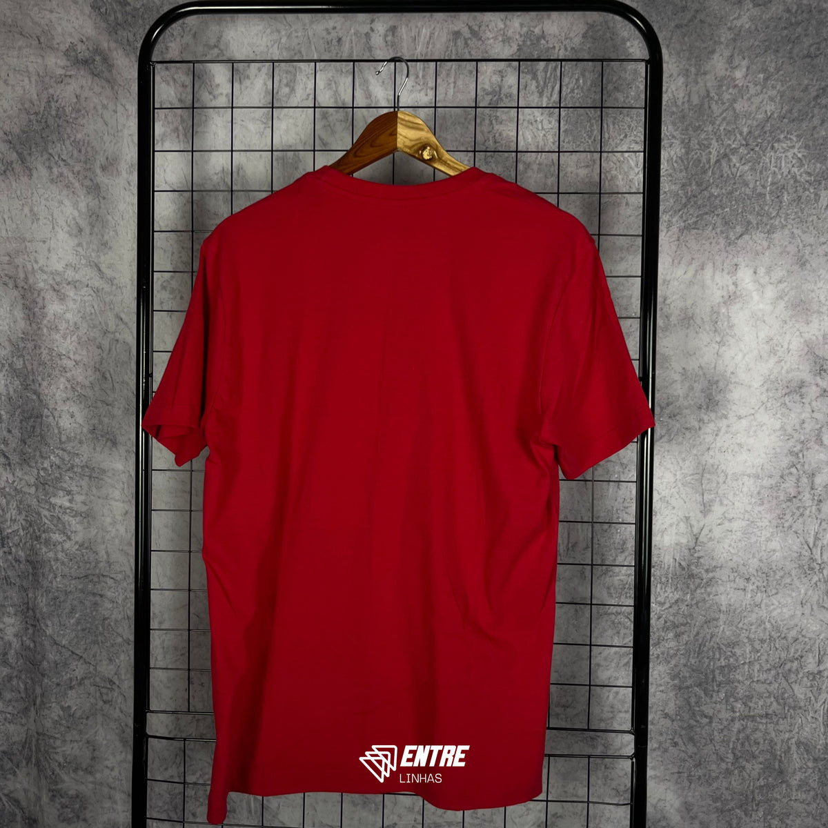 CAMISA ENTRE LINHAS