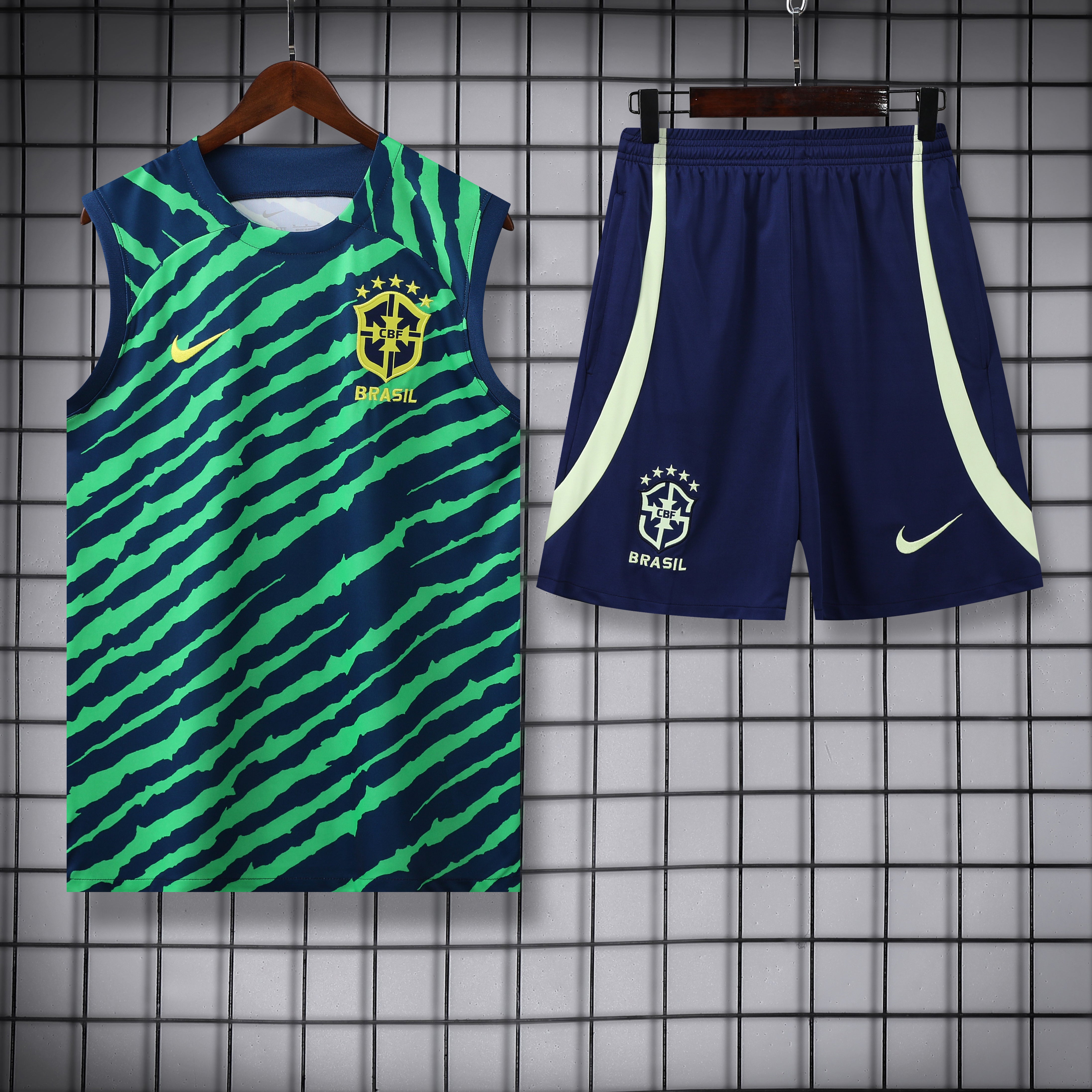 Kit Treino Brasil 22/23 Nike - Verde e Azul