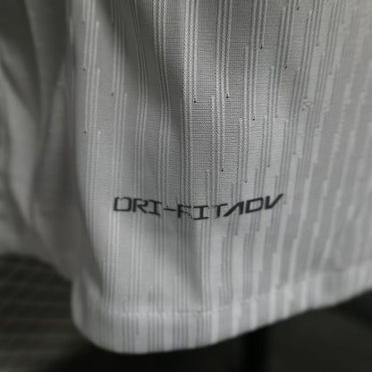 Camisa Barcelona 25/26 Special Edition Jogador - Branco