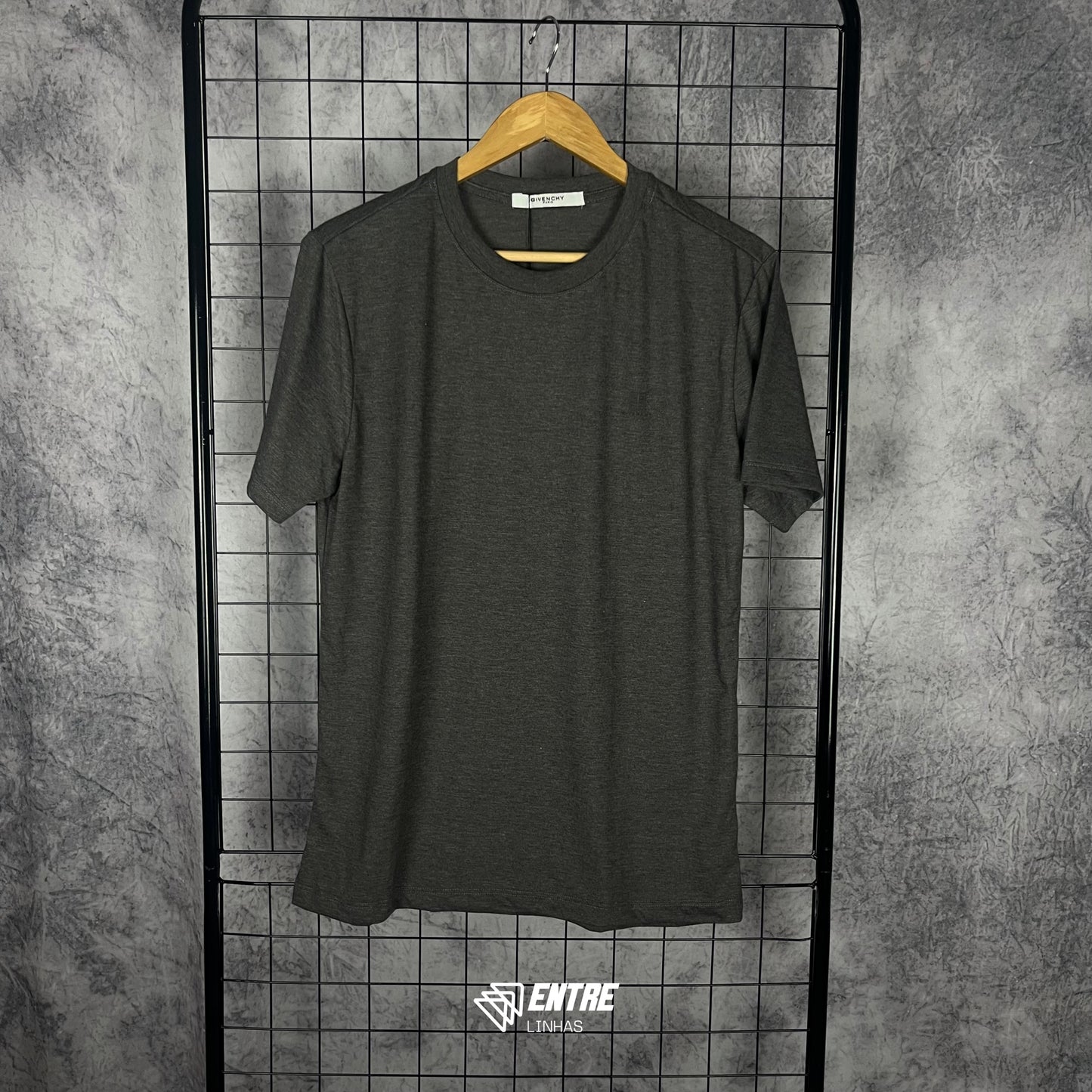 CAMISA ENTRE LINHAS