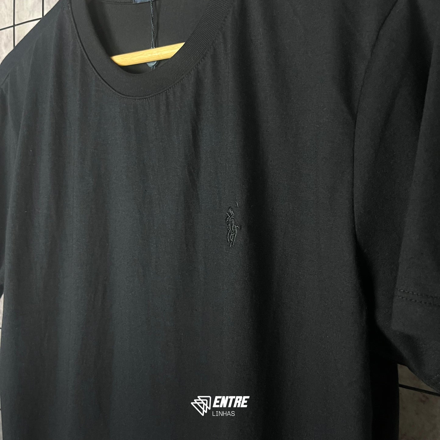 CAMISA ENTRE LINHAS