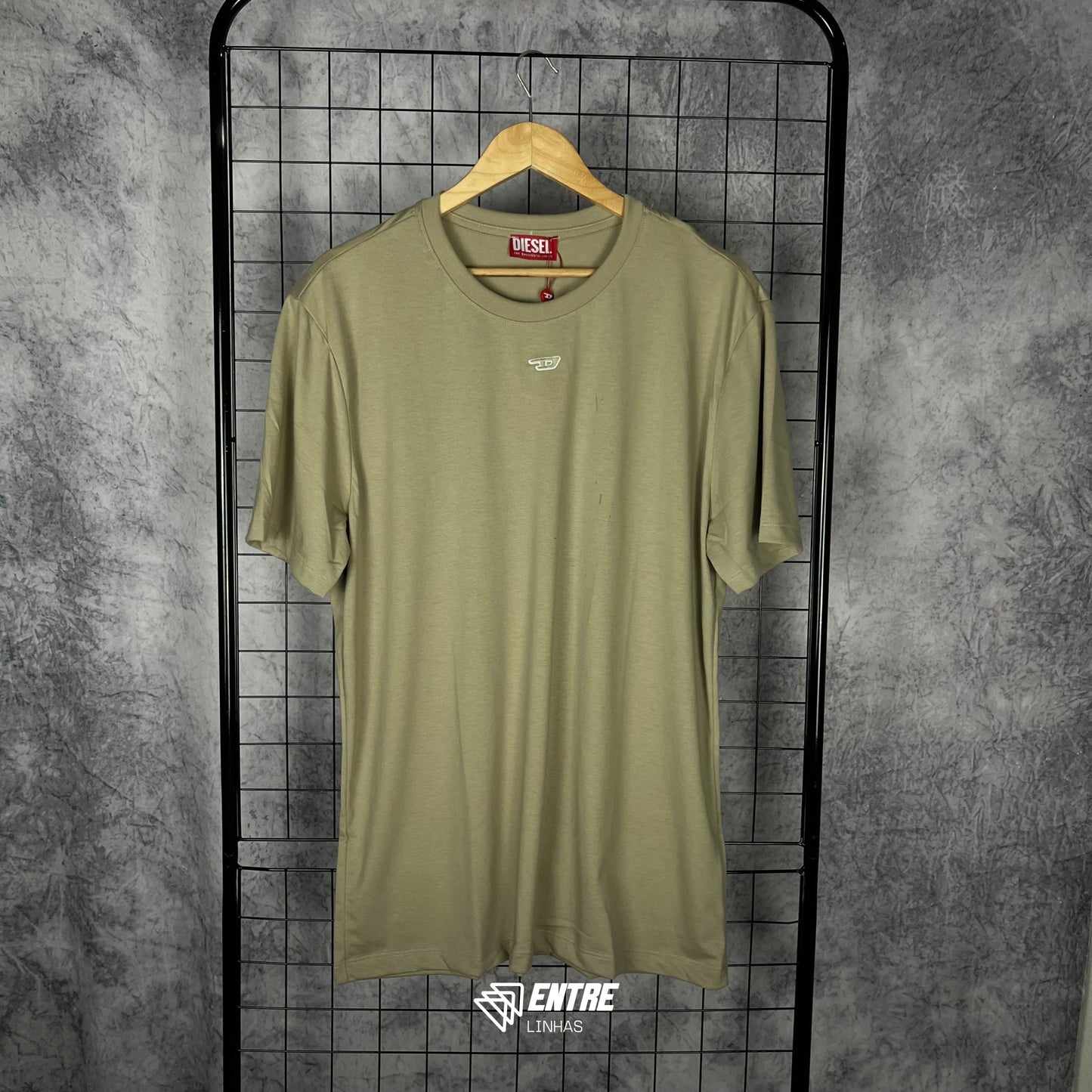 CAMISA ENTRE LINHAS