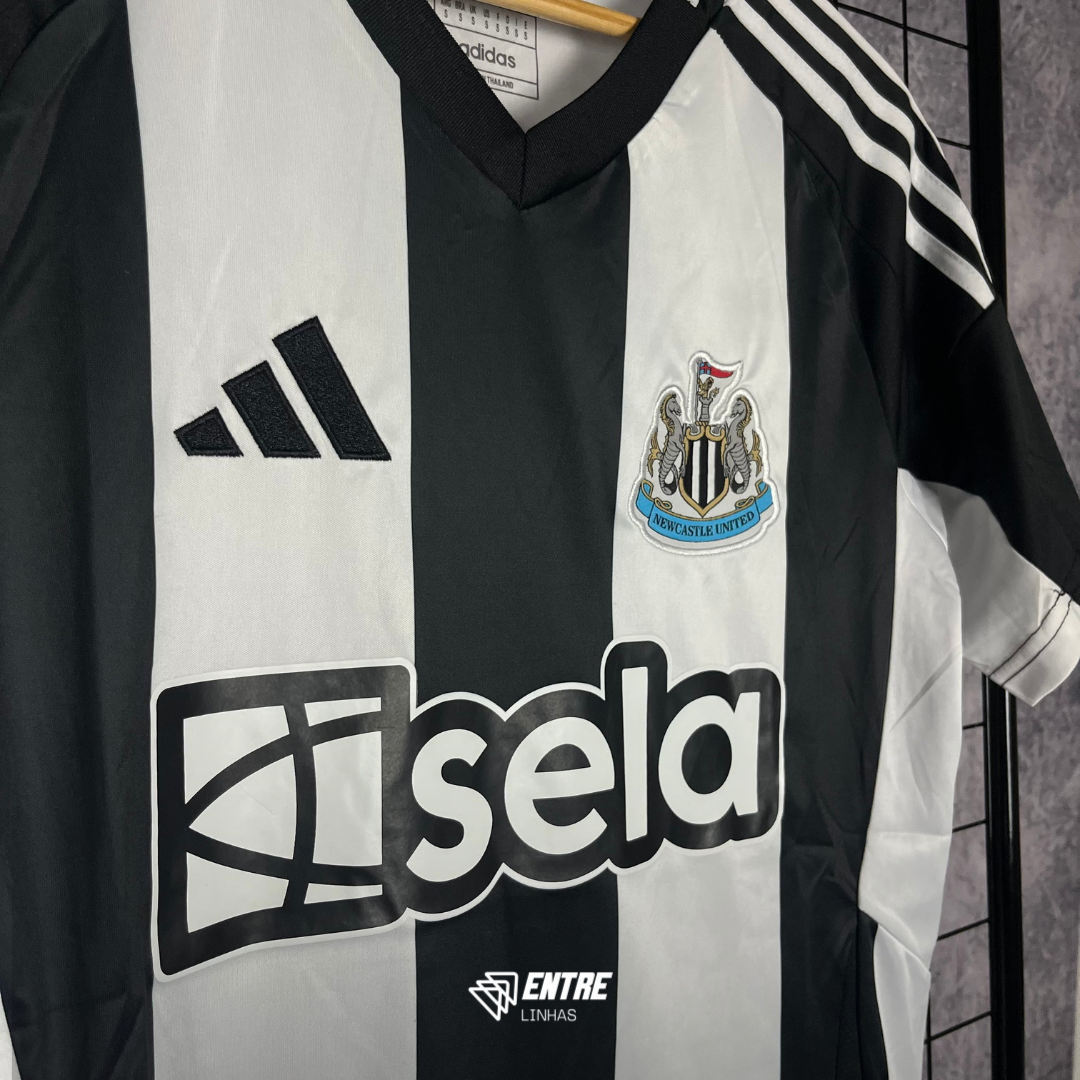 Camisa Newcastle l 2024/25 Listrada - Modelo Torcedor (PRONTA ENTREGA)