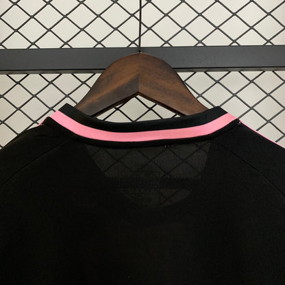 Camisa Real Madrid 25/26 Special Edition - Rosa e Preto